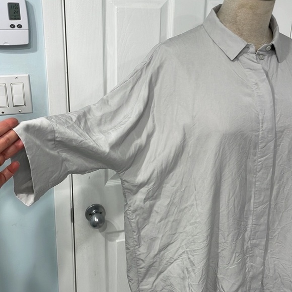 COS

Oversize-Shirt Blouse with Batwing Sleeves - Picture 4 of 9